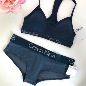 Calvin Klein Set - Racerback Bra and Panty
